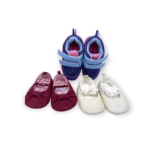 Carter’s  ( three pairs . Baby girl size 6-9 months and toddler girl size 6 - Picture 1 of 13